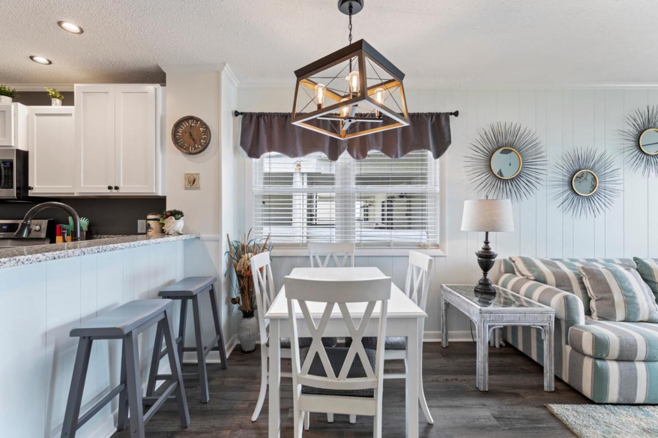 Bright And Sunny Condo With Stunning Oceanfront شاطئ ميرتل المظهر الخارجي الصورة